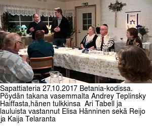 Sapattiateria 27.10.2017 Betania-kodissa. Pydn takana vasemmalta Andrey Teplinsky Haiffasta,hnen tulkkinsa  Ari Tabell ja  lauluista vastannut Elisa Hnninen sek Reijo ja Kaija Telaranta